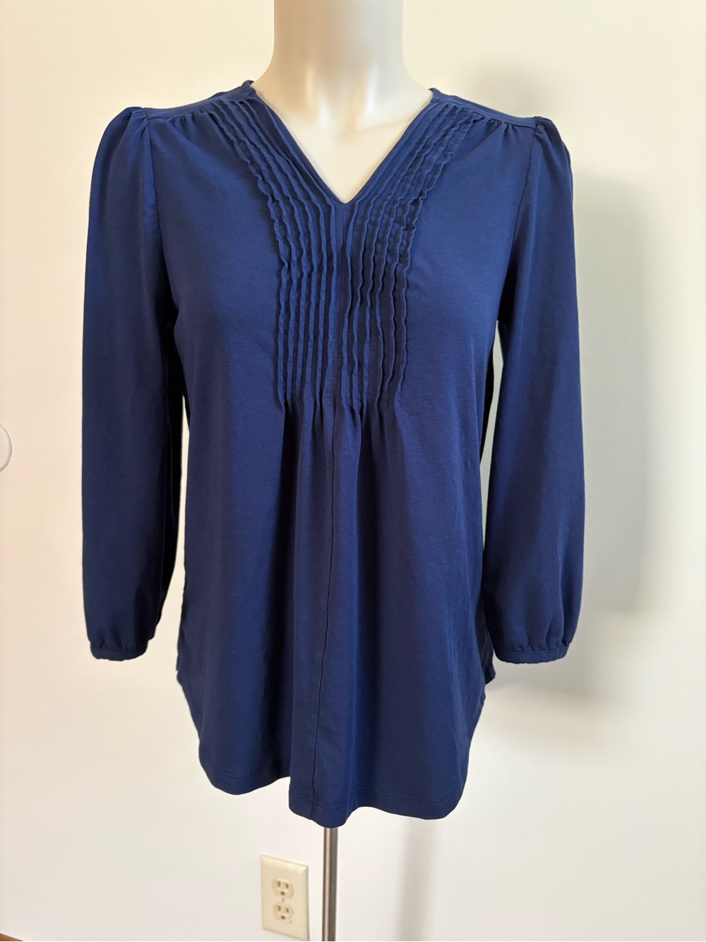 Lands' End Deep Sea Navy Pintuck Split-Neck Pullover Blouse Size XS